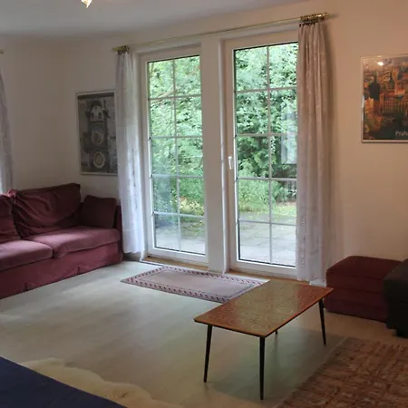 Conifer Idyllicprague * Prag