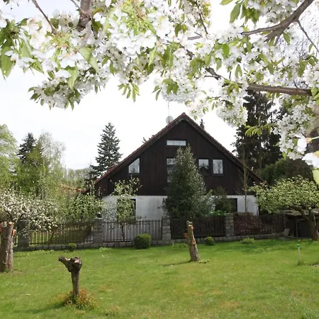 Semesterbostad Conifer Idyllicprague *